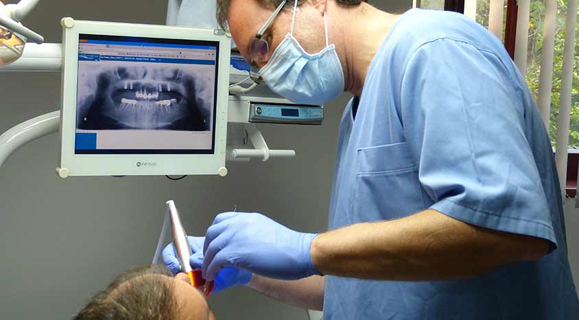 Die CosmoDent Zahnklinik bietet ein breites Leistungsspektrum